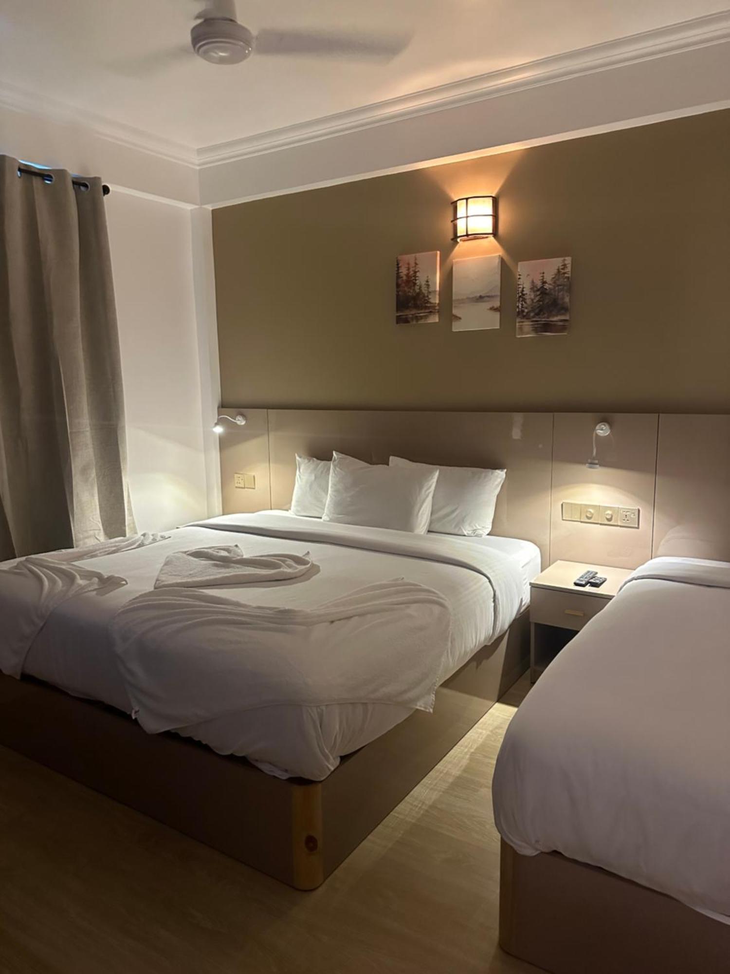 The G Ten Holiday Inn Hulhumale Dış mekan fotoğraf